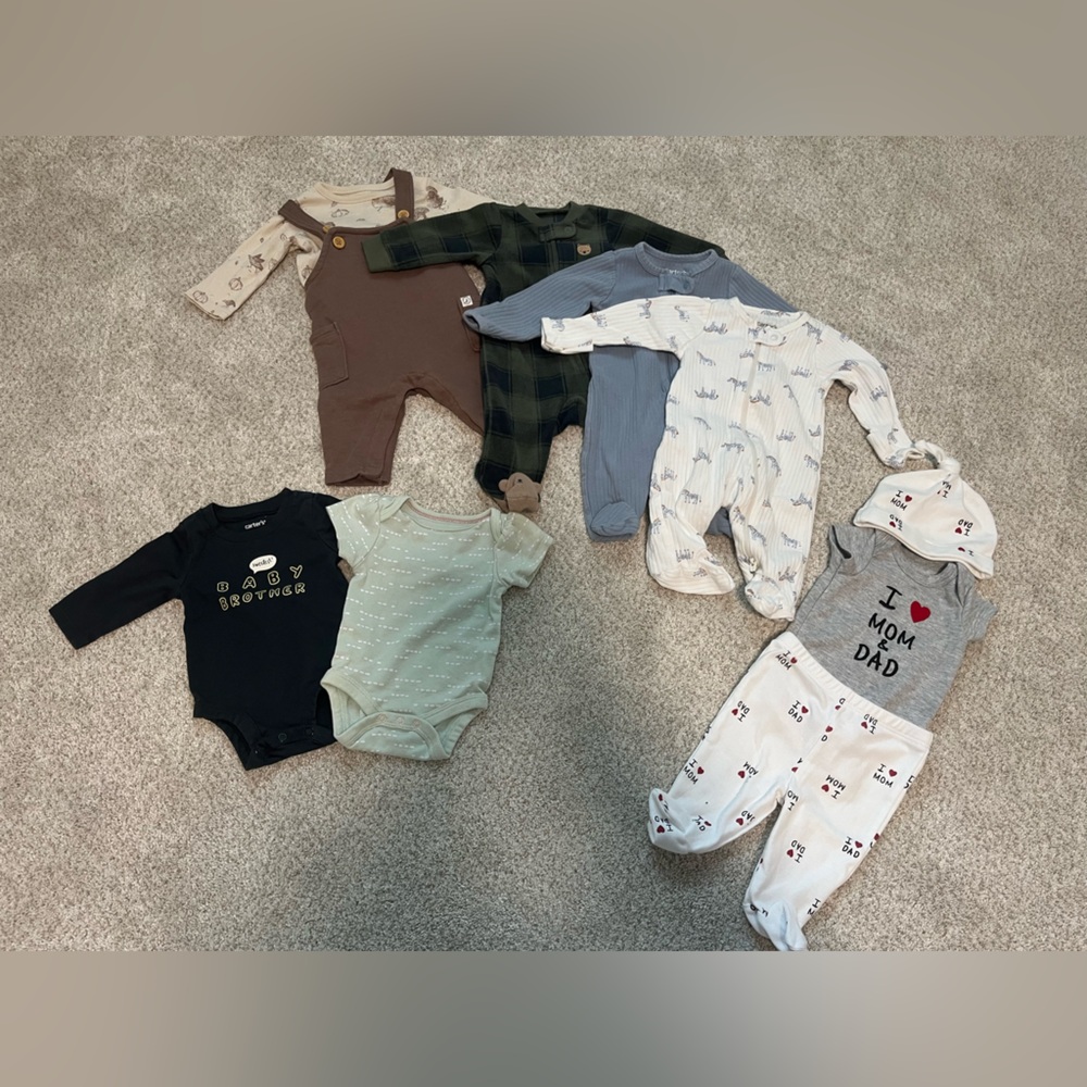 10 Piece Baby Boy Newborn Size Clothing Bundle